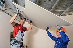 10 Étapes à suivre pour poser un plafond correctement à Villeneuve-Minervois
